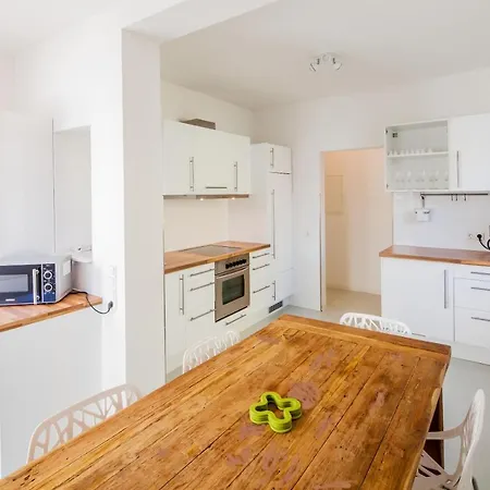 Secondhome Stuttgart: Modern Near Esslingen's Historic Center * Esslingen am Neckar