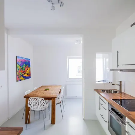 Secondhome Stuttgart - Sehr Schoene Und Moderne Nahe Dem Historischen Stadtkern Von Esslingen An Lejlighed