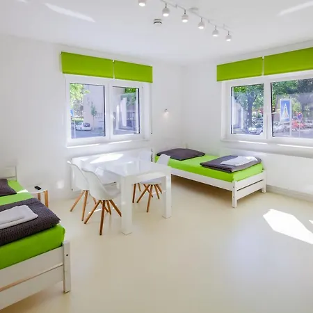 アパート Secondhome Stuttgart - Sehr Schoene Und Moderne Nahe Dem Historischen Stadtkern Von Esslingen An エスリンゲン
