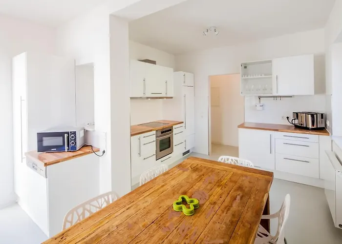 Secondhome Stuttgart - Sehr Schoene Und Moderne Nahe Dem Historischen Stadtkern Von Esslingen An * Esslingen am Neckar