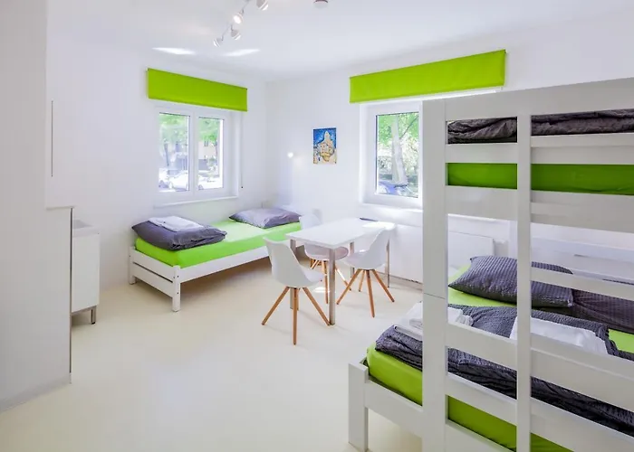 Secondhome Stuttgart - Sehr Schoene Und Moderne Nahe Dem Historischen Stadtkern Von Esslingen An Apartamento