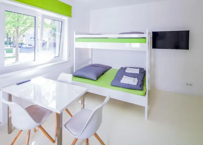 Secondhome Stuttgart - Sehr Schoene Und Moderne Nahe Dem Historischen Stadtkern Von Esslingen An * Esslingen am Neckar