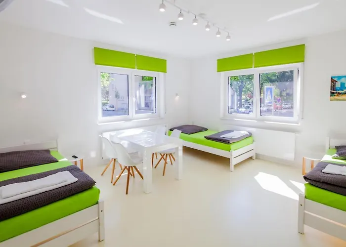 Apartamento Secondhome Stuttgart - Sehr Schoene Und Moderne Nahe Dem Historischen Stadtkern Von Esslingen An