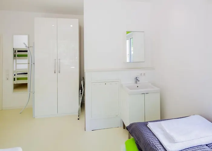 Secondhome Stuttgart - Sehr Schoene Und Moderne Nahe Dem Historischen Stadtkern Von Esslingen An Apartamento